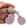 Boucles d'oreilles pendantes, cerisier en fleur, en pâte polymère