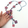 Sautoir fleuri, bleu-jean et rouge, pâte polymère