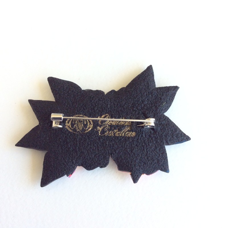 Broche fleurie en pâte polymère
