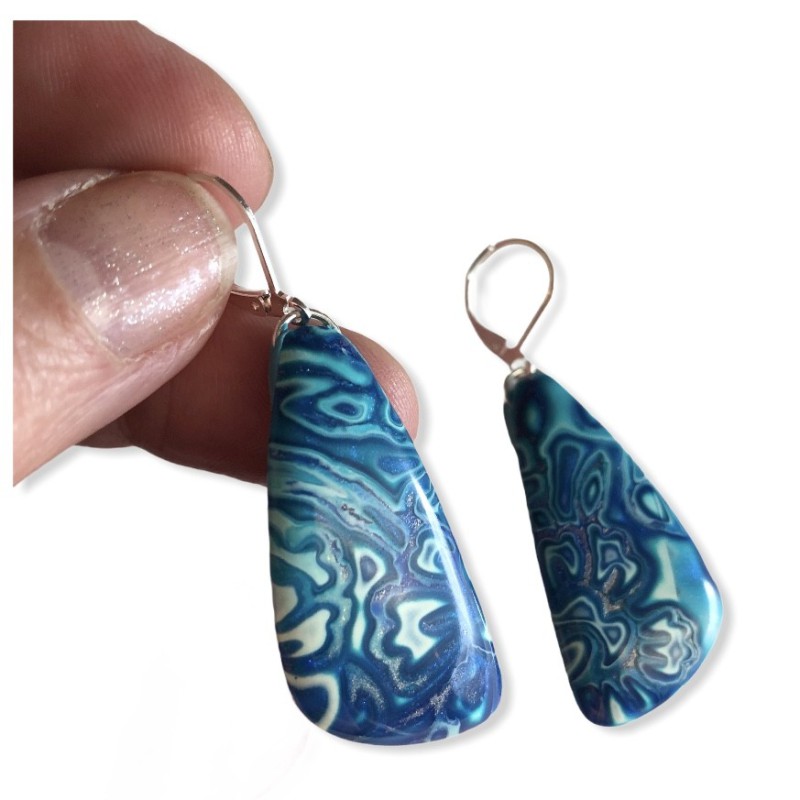 Boucles d'oreilles pendantes bleu lagon, en pâte polymère