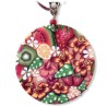 Médaillon / pendentif joli bouquet aux fruits et hibiscus, en pâte polymère