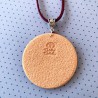 Médaillon / pendentif joli bouquet aux fruits et hibiscus, en pâte polymère