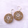 Boucles d'oreilles pendantes, fleurs jaune moutarde, en pâte polymère