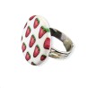 Bague aux fraises, en pâte polymère