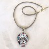 Pendentif sugar skull, calavera aux yeux gris, en pâte polymère - halloween
