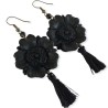 Boucles d'oreilles nostalgia, pendantes avec fleurs noires en pâte polymère