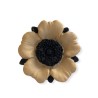 Broche fleur bicolore écru / noir en pâte polymère