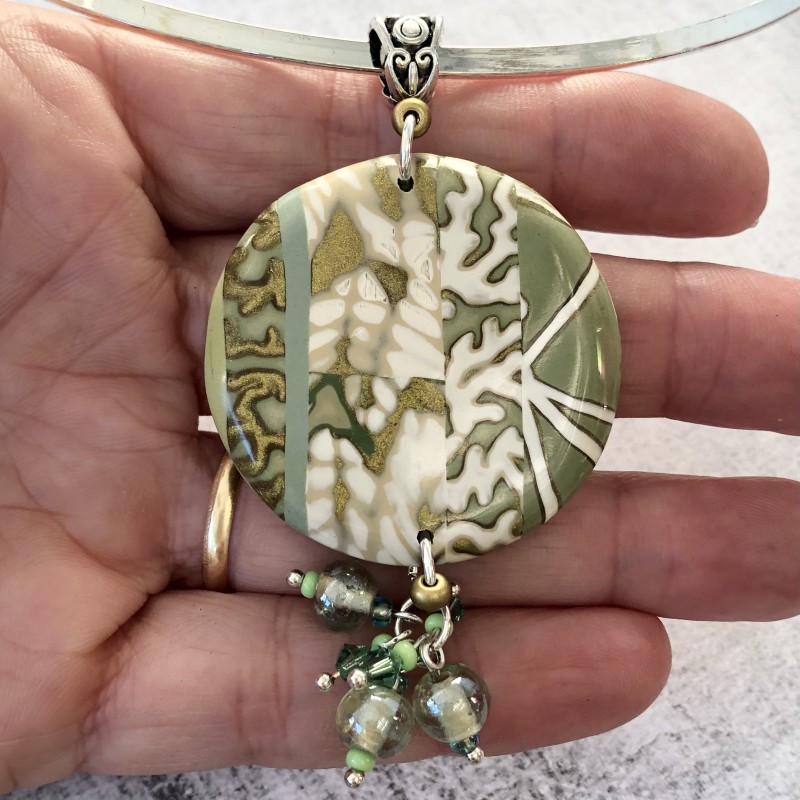 Pendentif rond, en pâte polymère