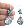 Boucles d'oreilles pendantes, fleur bleue, en pâte polymère