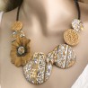 copy of Collier bohème fleurs roses sur buna cord, en pâte polymère