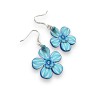 Boucles d'oreilles pendantes, fleur bleue, en pâte polymère