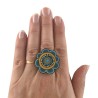 Bague fleur bleue stylisée en pâte polymère