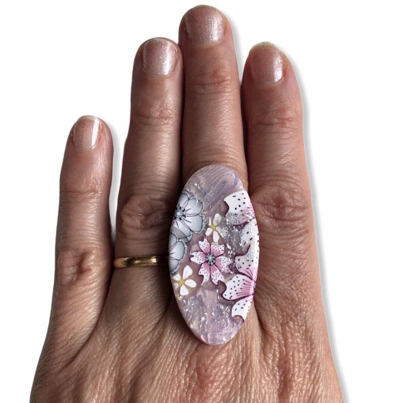 Longue bague ovale cerisiers en fleurs, en pâte polymère